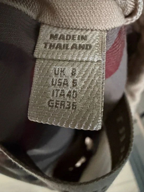 Burberry Women's Beige Tailored Peplum Jacket 6 - Picture 12 of 12